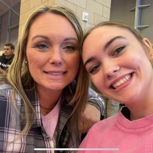 Meet your Posher, Whitney